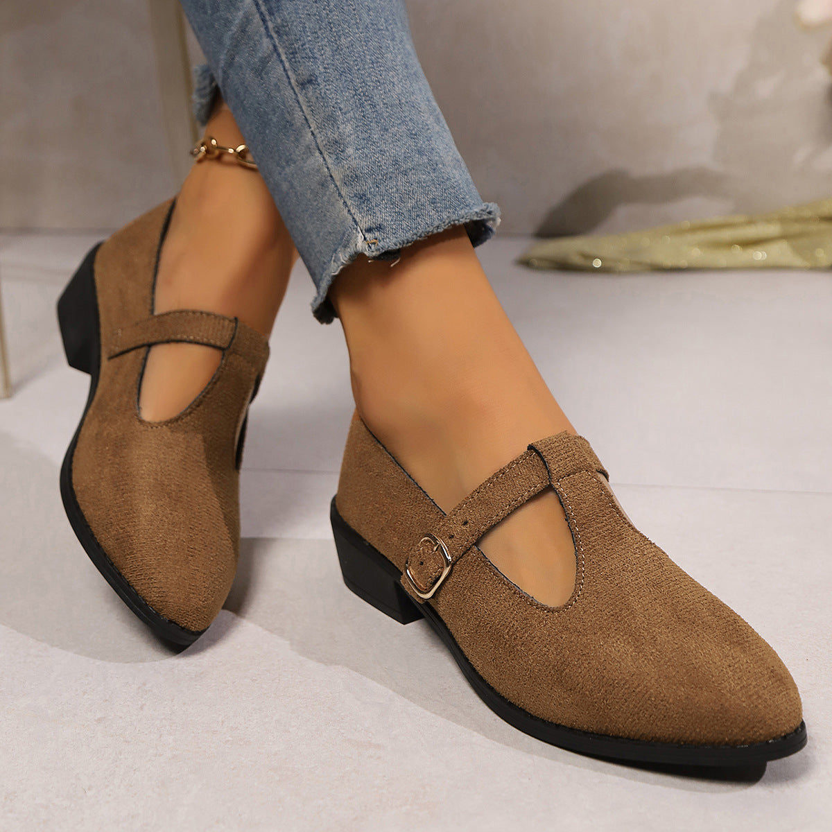British Style Pointed Toe Shallow Mouth Buckle Shoes Women