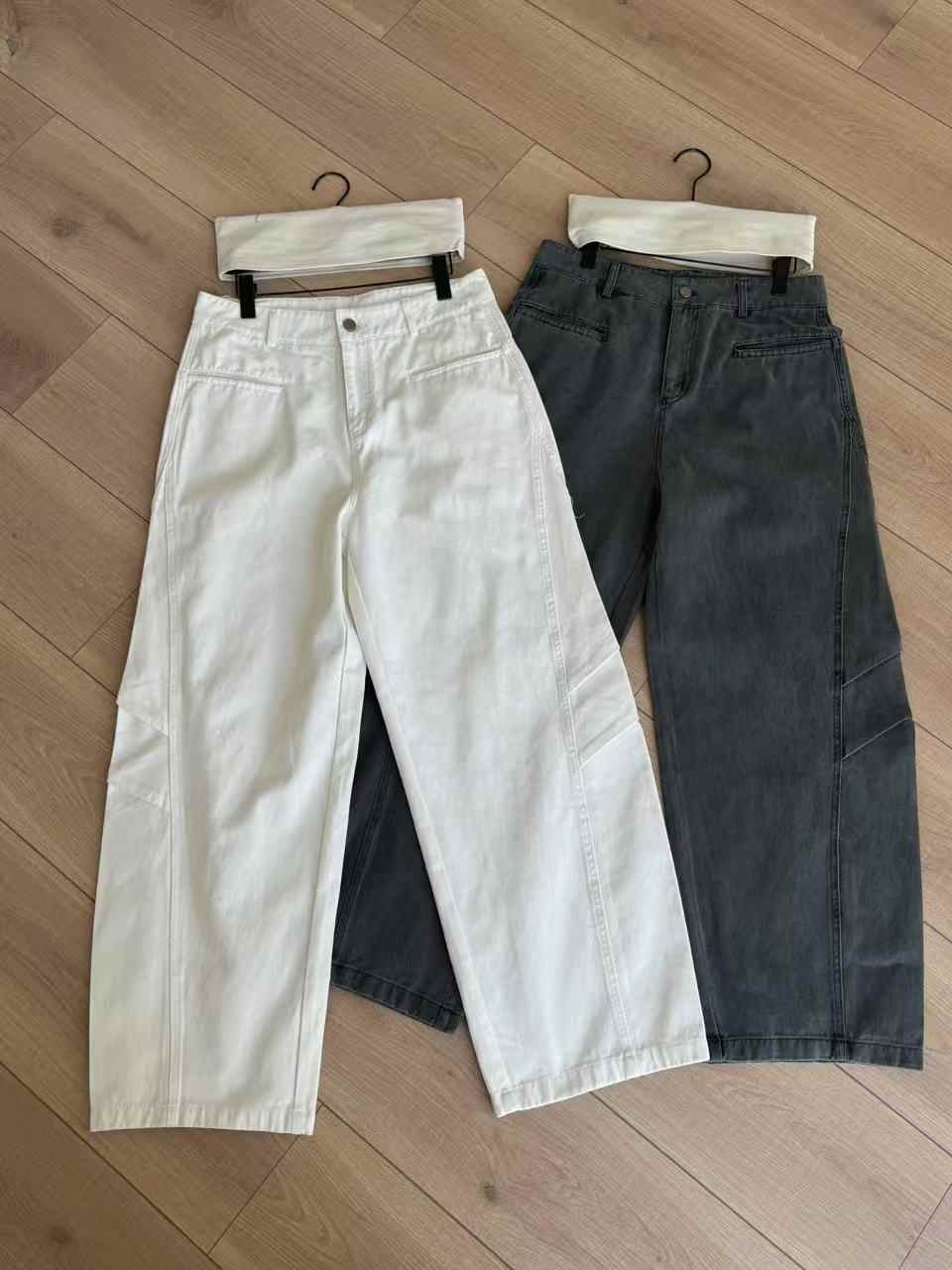 Pleated Matchet Uniform Jeans