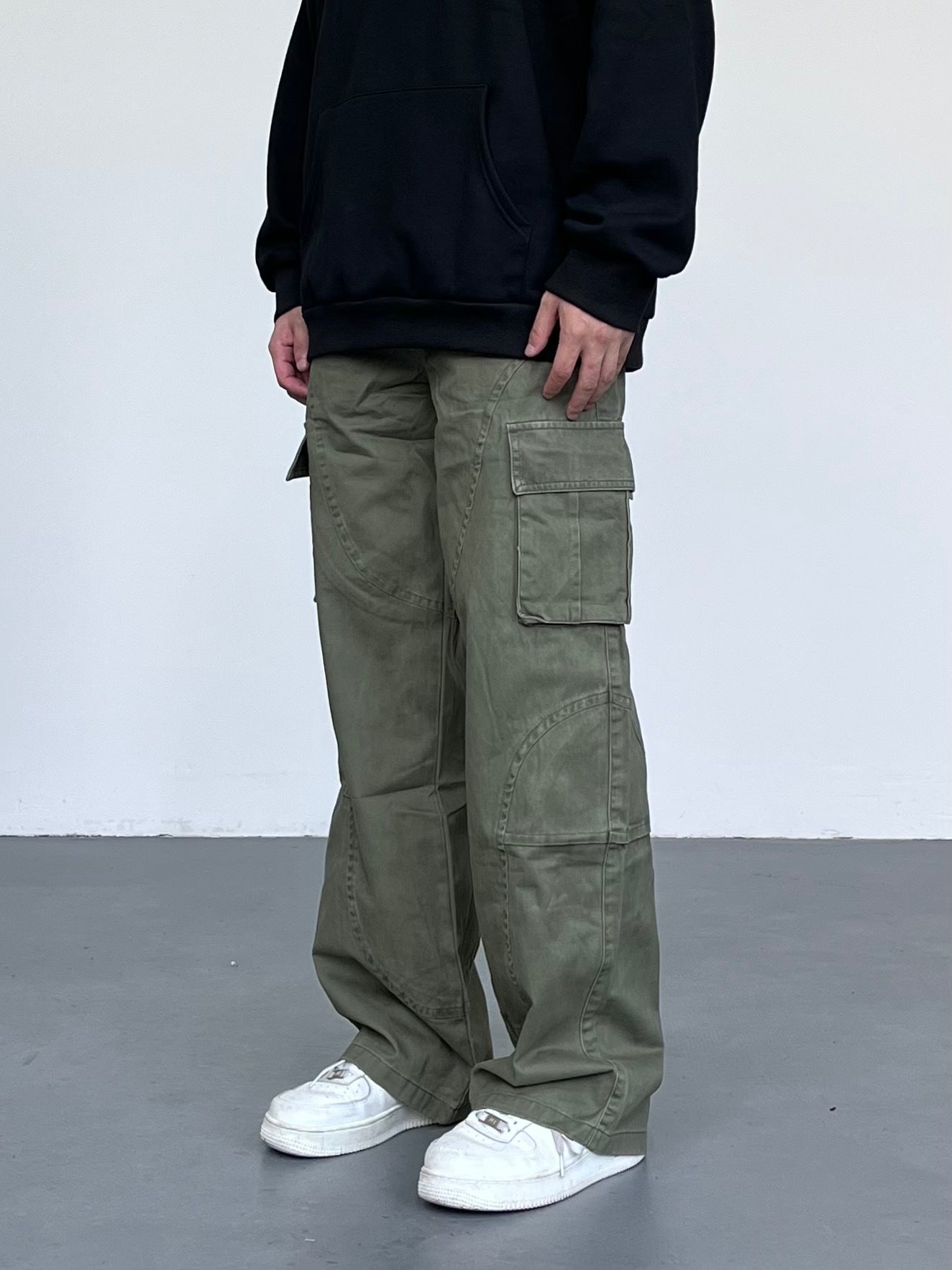 Washed Loose Straight-Leg Cargo