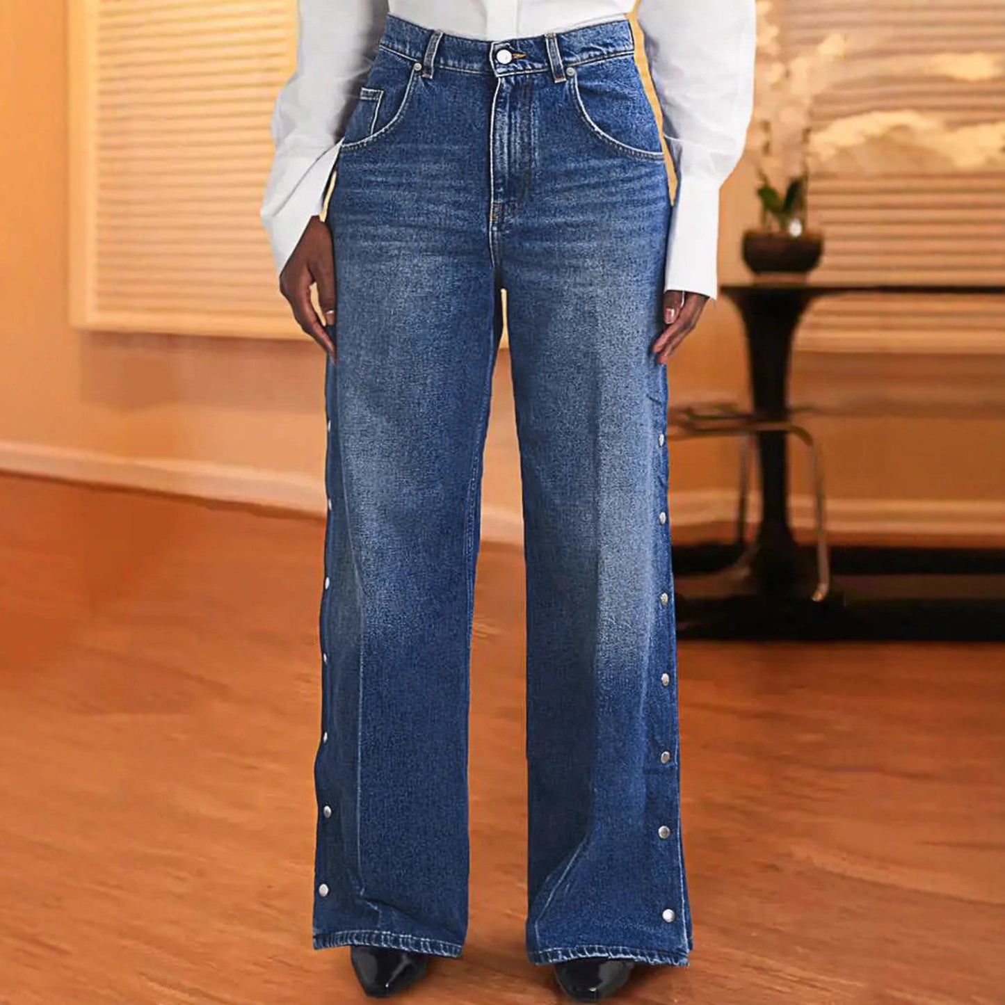 Women’s Heart Rivet Denim Pants