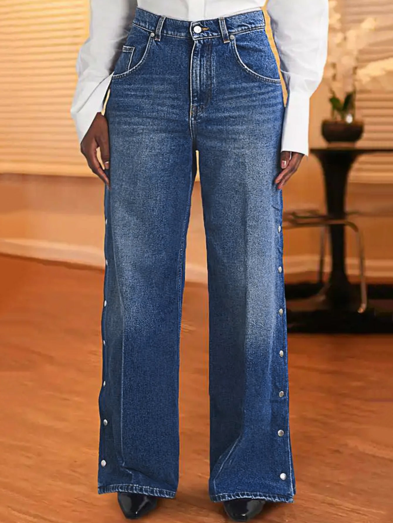 Women’s Heart Rivet Denim Pants