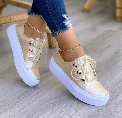 Veterschoenen, platte sneakers, dames, met nagels, casual schoenen
