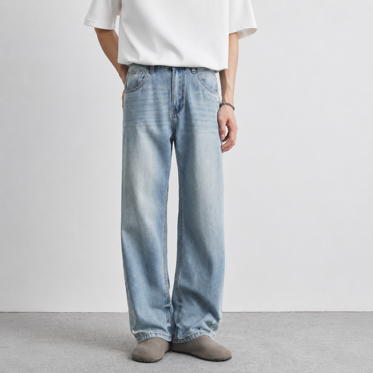 Light-wash Mens Ripped Straight-Leg Jeans